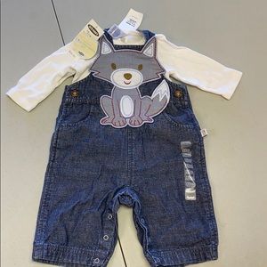 NWTO Old Navy size 0 to 3 mos Jean Overalls